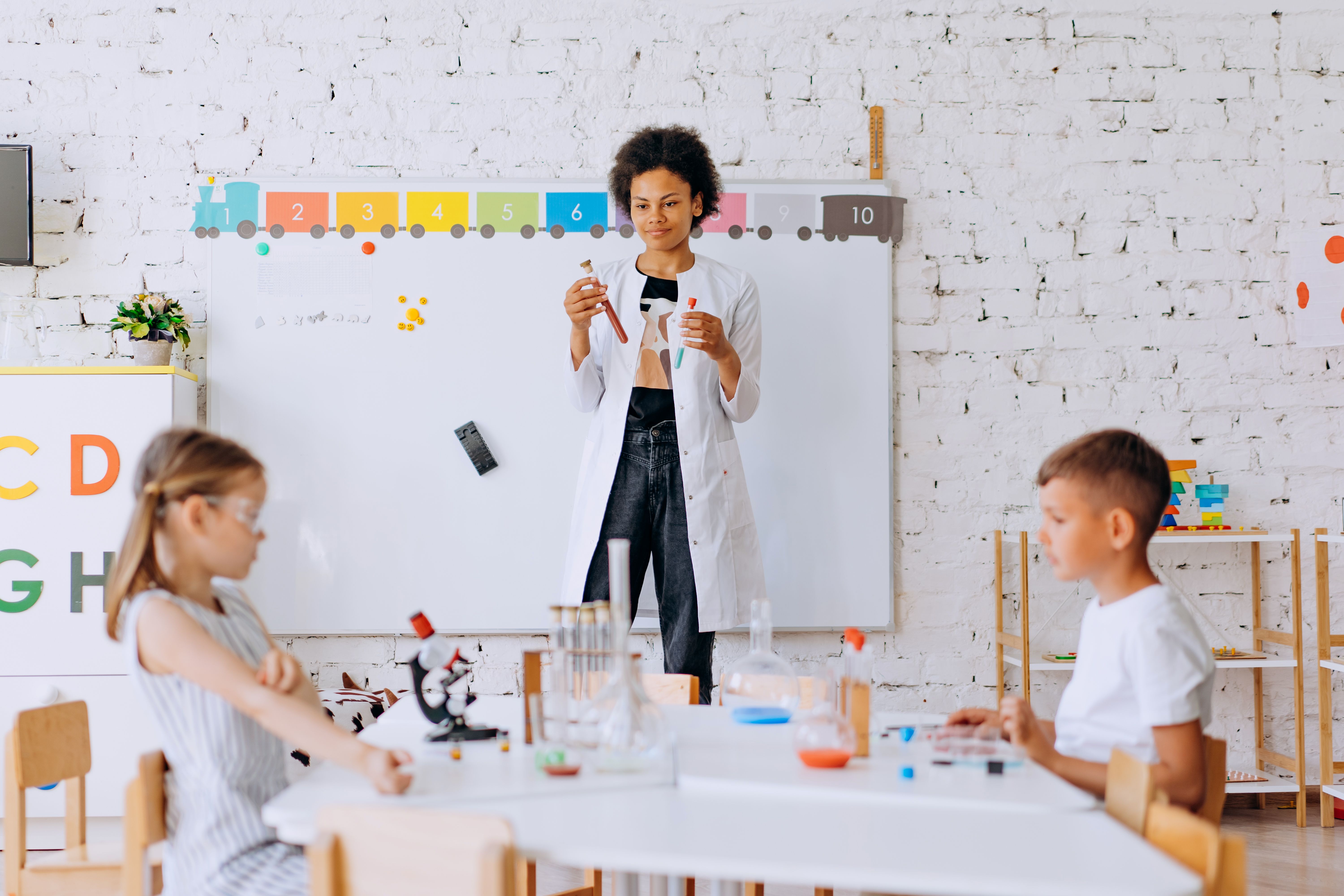 AbhiKalpani Élan — atelier de développement des compétences pour enfants de 9 à 12 ans à Allan, Drôme